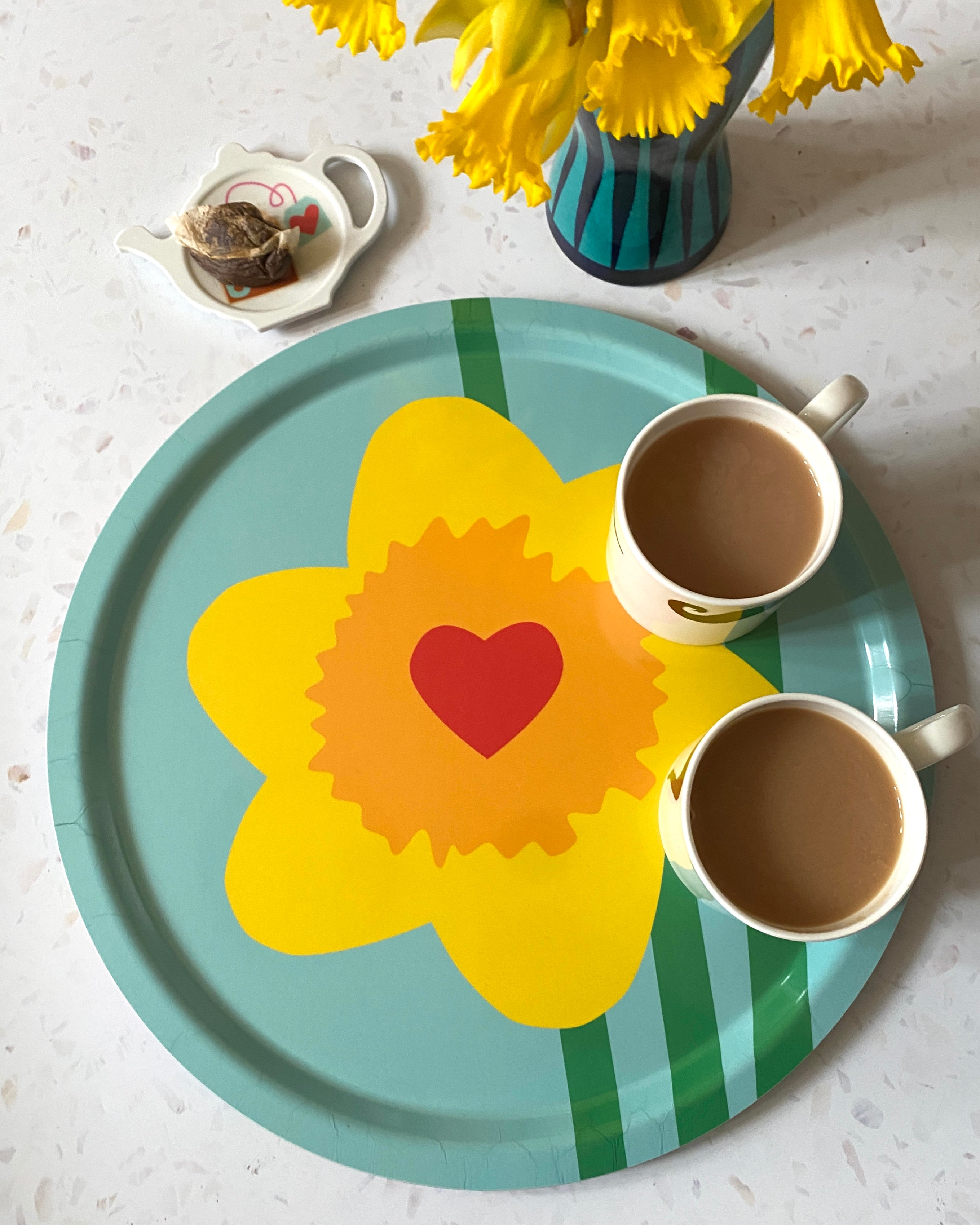 New! Daffodil Round Serving Tray